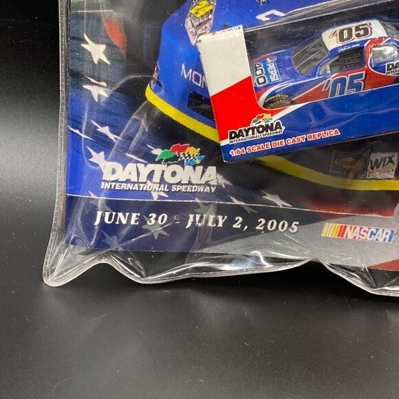 Nascar Official Souvenir Program June 30-July 2, 2005 with Car - Picture 3 of 5